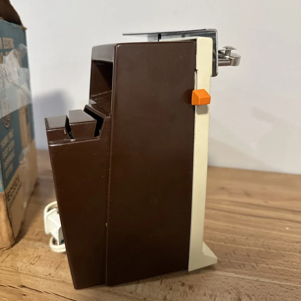 VTG Original Box General Electric GE Electric Can Opener EC33CA Coffee Almond